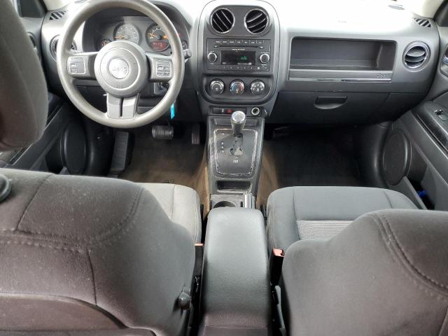 1C4NJRBB8FD206545 - 2015 JEEP PATRIOT SPORT Сұр фото 8