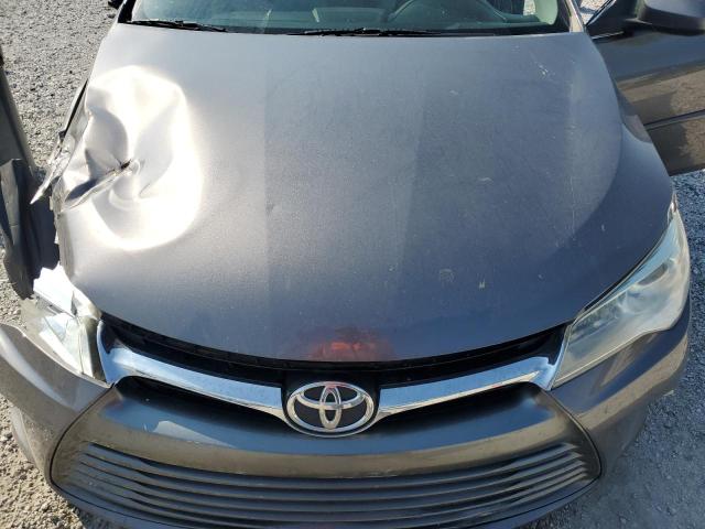 4T4BF1FK3GR578359 - 2016 TOYOTA CAMRY LE GRAY photo 11