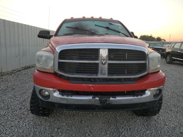 1D7KS28C96J231050 - 2006 DODGE RAM 2500 ST წითელი ფოტო 5