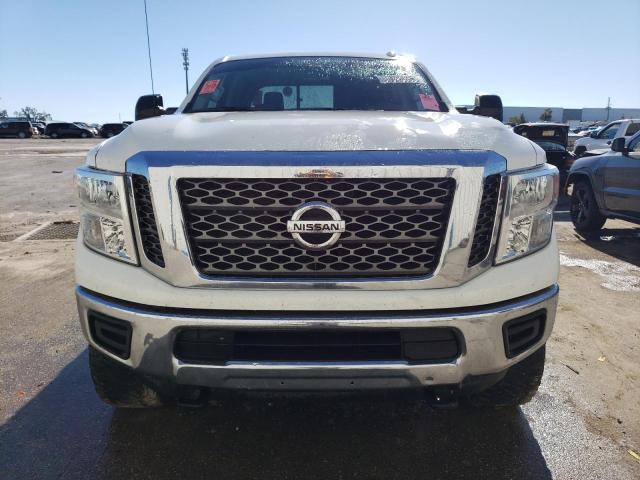 1N6AA1F32JN512286 - 2018 NISSAN TITAN XD S WHITE photo 5