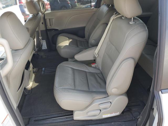 5TDYK3DC2GS743642 - 2016 TOYOTA SIENNA XLE თეთრი ფოტო 11