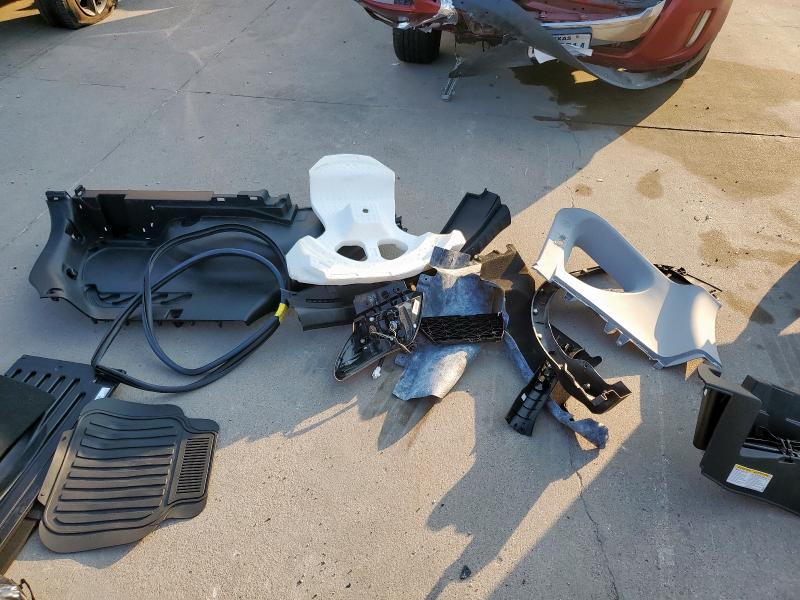 2T3ZFREV3HW385849 - 2017 TOYOTA RAV4 LE MAROON photo 13