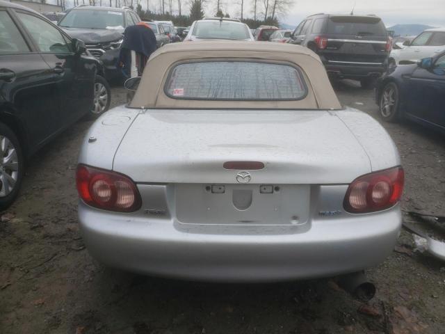 JM1NB353140400059 - 2004 MAZDA MX-5 MIATA BASE SILVER photo 6