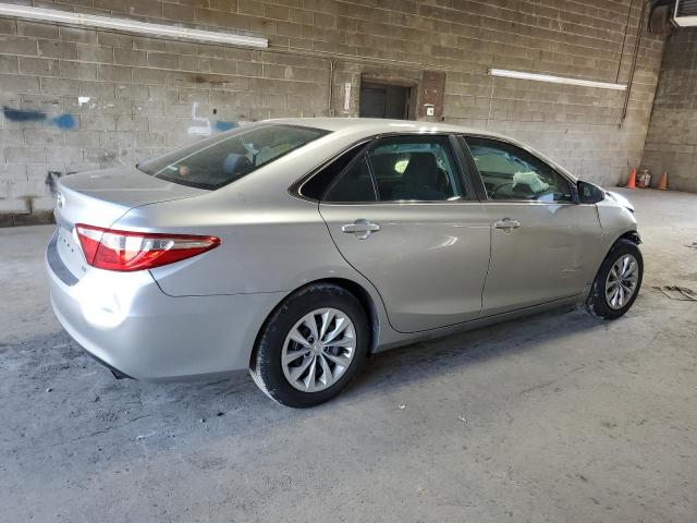 4T1BF1FKXHU307987 - 2017 TOYOTA CAMRY LE SILVER photo 3
