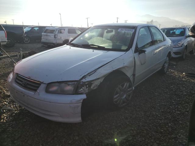 4T1BG22K11U812962 - 2001 TOYOTA CAMRY CE WHITE photo 1