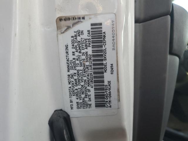 4T1BG22K11U812962 - 2001 TOYOTA CAMRY CE WHITE photo 12