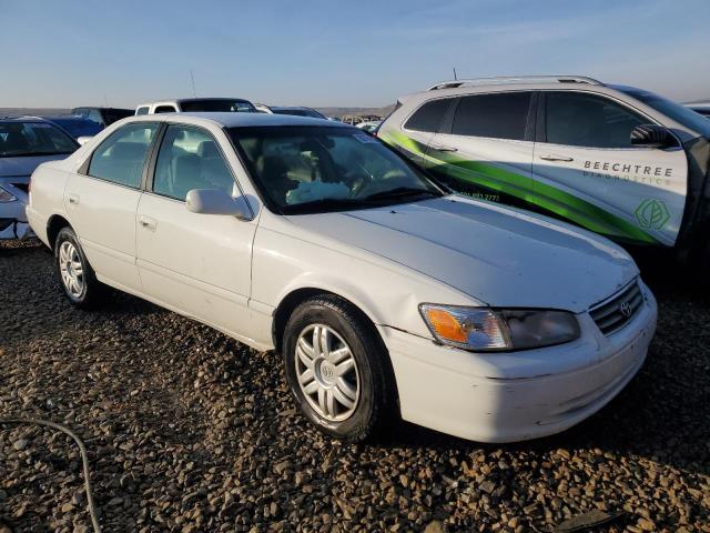 4T1BG22K11U812962 - 2001 TOYOTA CAMRY CE WHITE photo 4