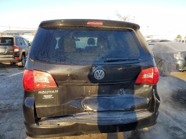 2C4RVABG4ER135293 - 2014 VOLKSWAGEN ROUTAN SE BLACK photo 6