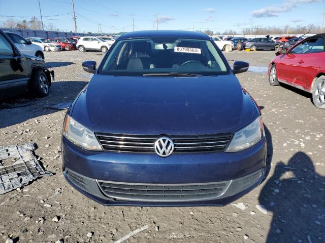 3VWDP7AJ3DM403693 - 2013 VOLKSWAGEN JETTA SE BLUE photo 5