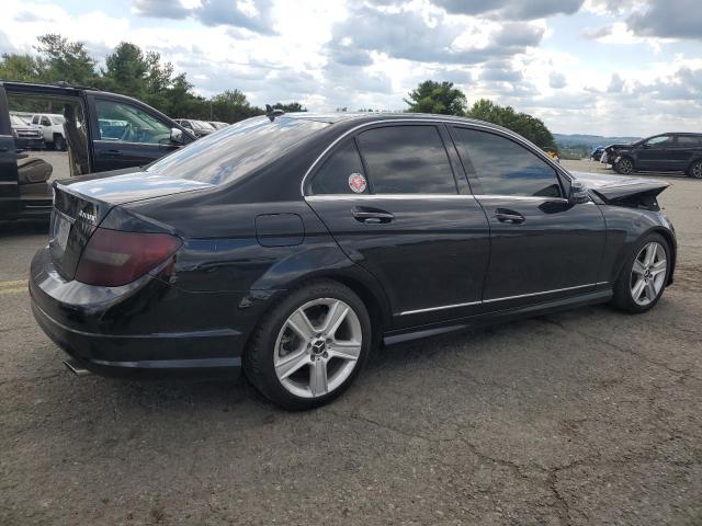 WDDGF8BB7BR165610 - 2011 MERCEDES-BENZ C 300 4MATIC BLACK photo 3