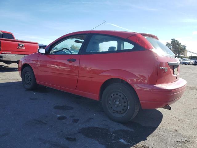 1FAFP31N17W180832 - 2007 FORD FOCUS ZX3 RED photo 2