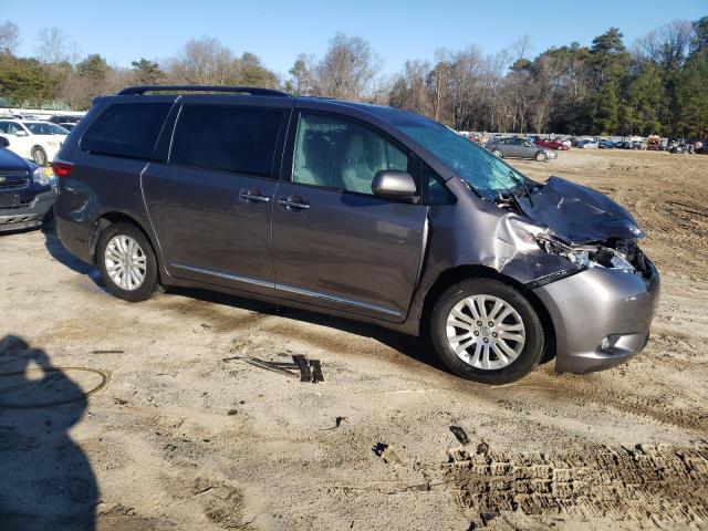 5TDYK3DC8GS696438 - 2016 TOYOTA SIENNA XLE GRAY photo 4