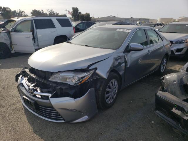 4T4BF1FKXFR466558 - 2015 TOYOTA CAMRY LE SILVER photo 1