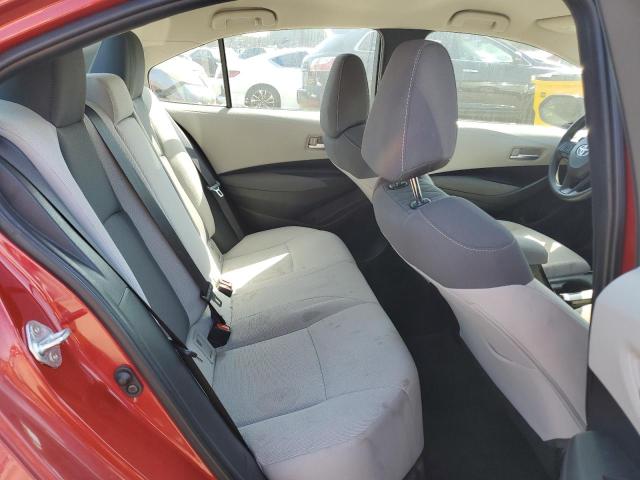 5YFEPMAE0MP194625 - 2021 TOYOTA COROLLA LE RED photo 10