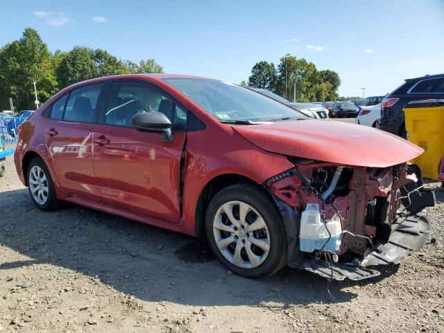 5YFEPMAE0MP194625 - 2021 TOYOTA COROLLA LE RED photo 4