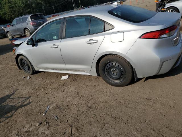 5YFEPRAE2LP122627 - 2020 TOYOTA COROLLA LE SILVER photo 2