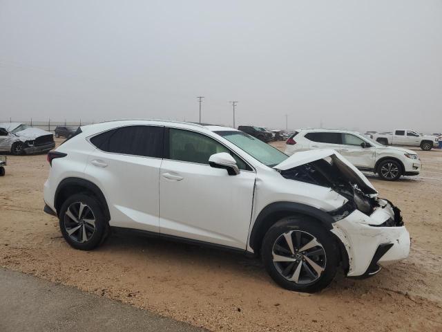 JTJYARBZ9K2127317 - 2019 LEXUS NX 300 BASE 白色 照片 4