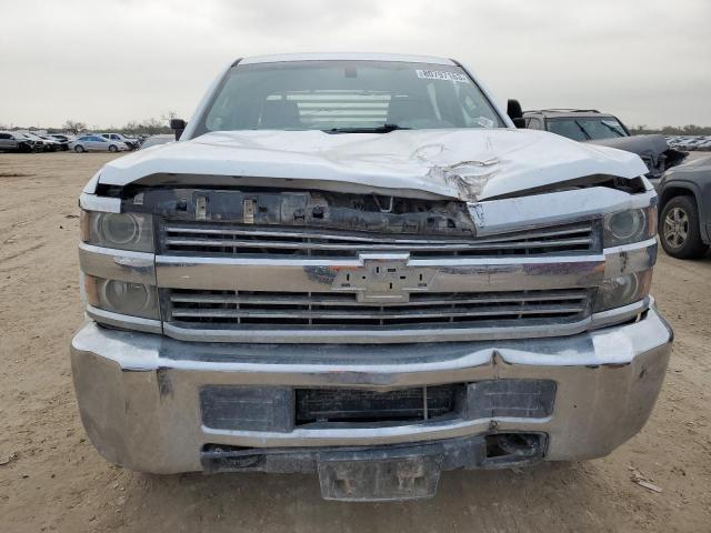 1GC1CUEG7JF250763 - 2018 CHEVROLET SILVERADO C2500 HEAVY DUTY WHITE photo 5