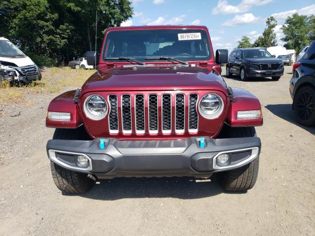 1C4JJXP62NW170448 - 2022 JEEP WRANGLER UNLIMITED SAHARA 4XE BURGUNDY photo 5