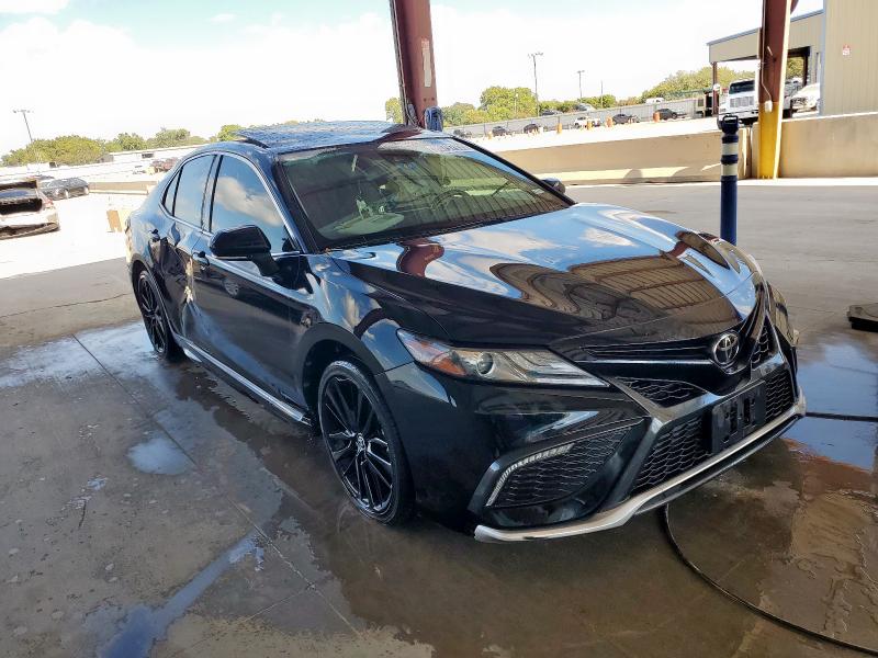 4T1K61AK7NU026166 - 2022 TOYOTA CAMRY XSE BLACK photo 4