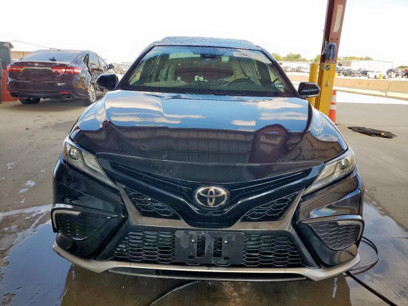 4T1K61AK7NU026166 - 2022 TOYOTA CAMRY XSE BLACK photo 5