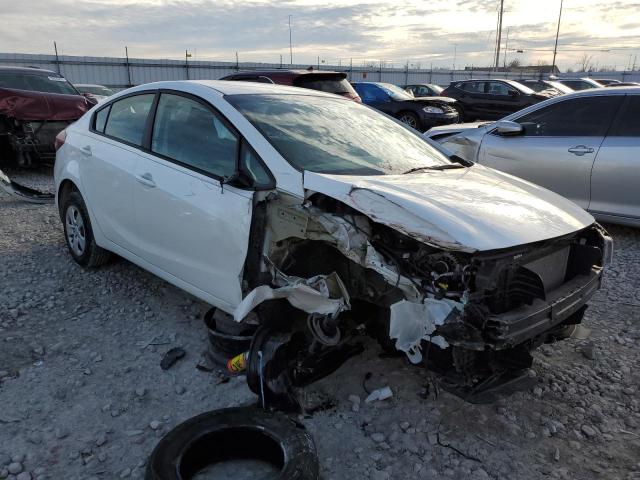 3KPFK4A79HE058344 - 2017 KIA FORTE LX WHITE photo 4