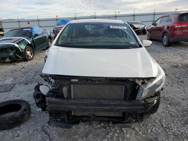 3KPFK4A79HE058344 - 2017 KIA FORTE LX WHITE photo 5