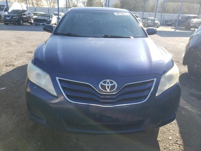 4T1BF3EK5AU522888 - 2010 TOYOTA CAMRY BASE BLUE photo 5