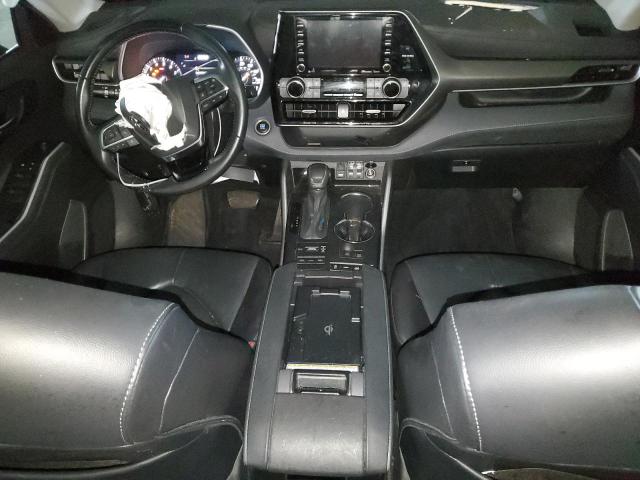 5TDHZRBH8MS155740 - 2021 TOYOTA HIGHLANDER XLE BLACK photo 8