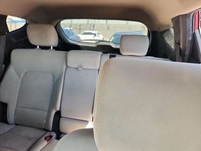 5XYZTDLB2GG366808 - 2016 HYUNDAI SANTA FE S RED photo 10