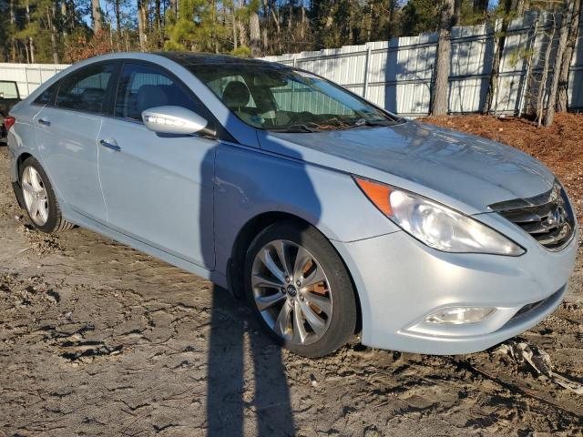 5NPEC4AB4DH565168 - 2013 HYUNDAI SONATA SE BLUE photo 4