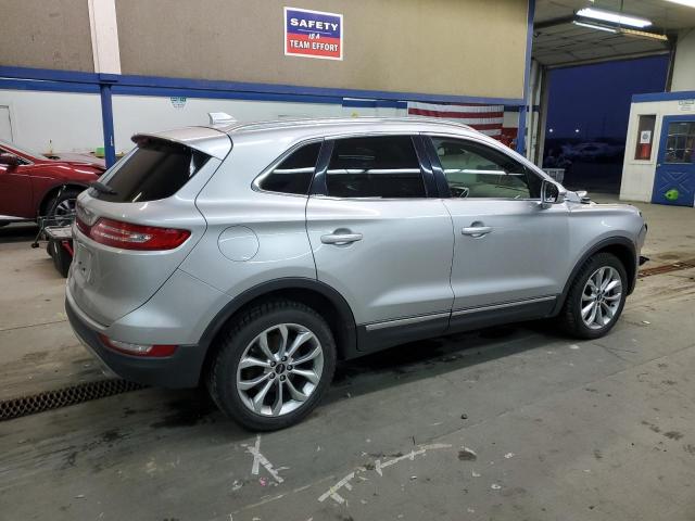 5LMCJ2D98KUL42928 - 2019 LINCOLN MKC SELECT Silber Foto 3