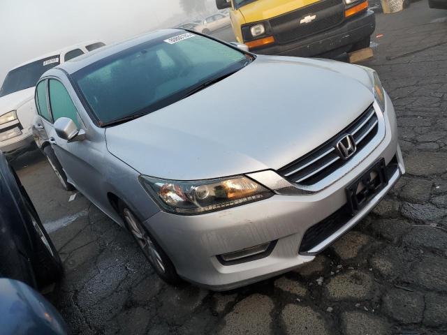 1HGCR2F77DA211118 - 2013 HONDA ACCORD EX SILVER photo 4