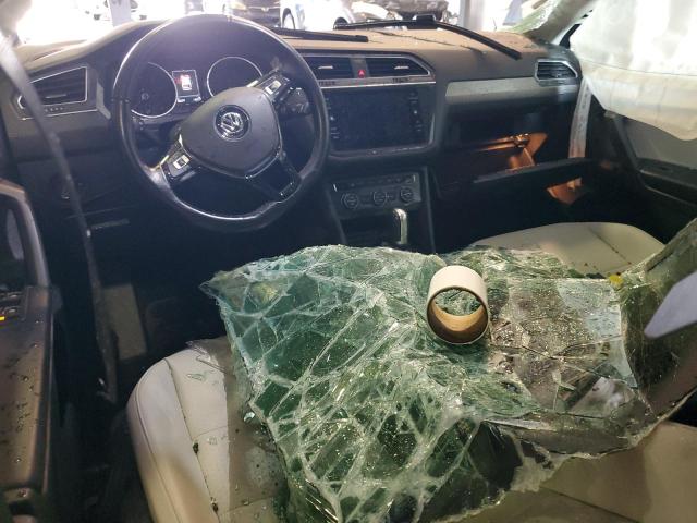 3VV2B7AX2KM137014 - 2019 VOLKSWAGEN TIGUAN SE Grau Foto 8