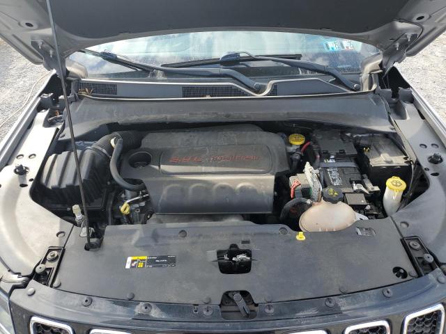 3C4NJDAB3JT256826 - 2018 JEEP COMPASS SPORT SILVER photo 12