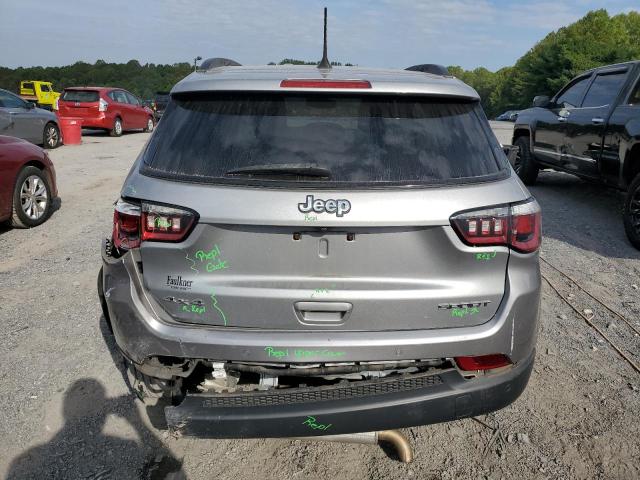 3C4NJDAB3JT256826 - 2018 JEEP COMPASS SPORT SILVER photo 6