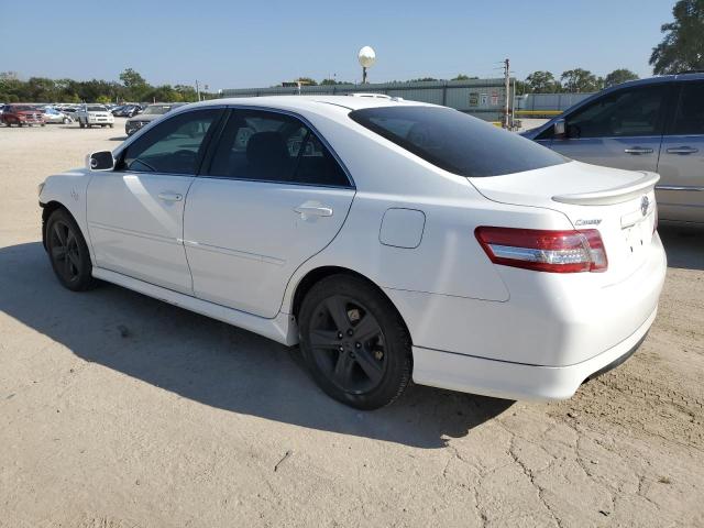 4T1BF3EKXBU590279 - 2011 TOYOTA CAMRY BASE თეთრი ფოტო 2