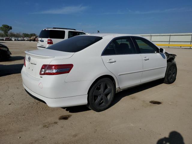 4T1BF3EKXBU590279 - 2011 TOYOTA CAMRY BASE თეთრი ფოტო 3