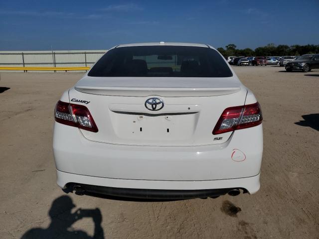 4T1BF3EKXBU590279 - 2011 TOYOTA CAMRY BASE თეთრი ფოტო 6