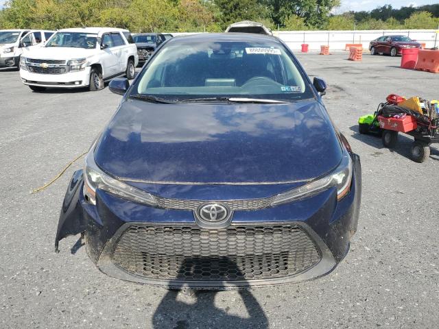 5YFEPMAE6MP239079 - 2021 TOYOTA COROLLA LE ლურჯი ფოტო 5