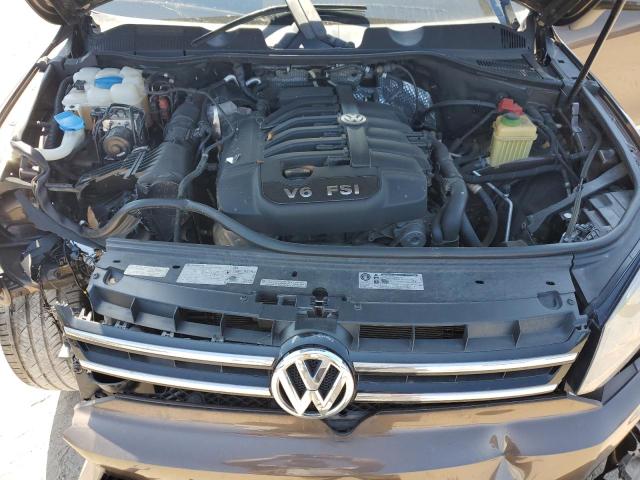 WVGEF9BPXDD000858 - 2013 VOLKSWAGEN TOUAREG V6 棕色 照片 12