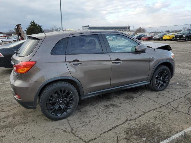 JA4AR3AU8JZ024938 - 2018 MITSUBISHI OUTLANDER ES GRAY photo 3