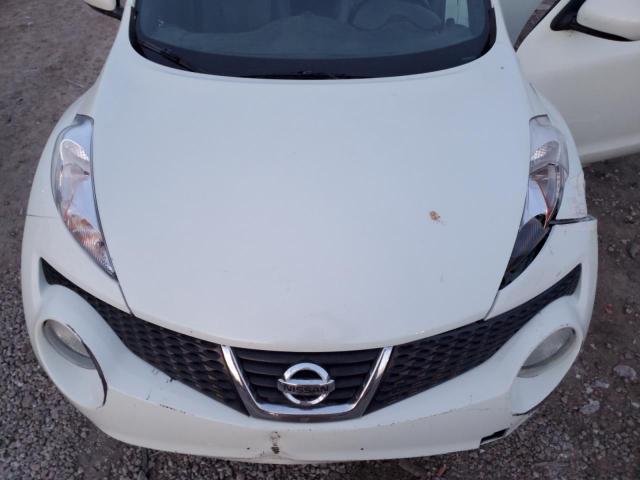 JN8AF5MV4CT126021 - 2012 NISSAN JUKE S WHITE photo 11