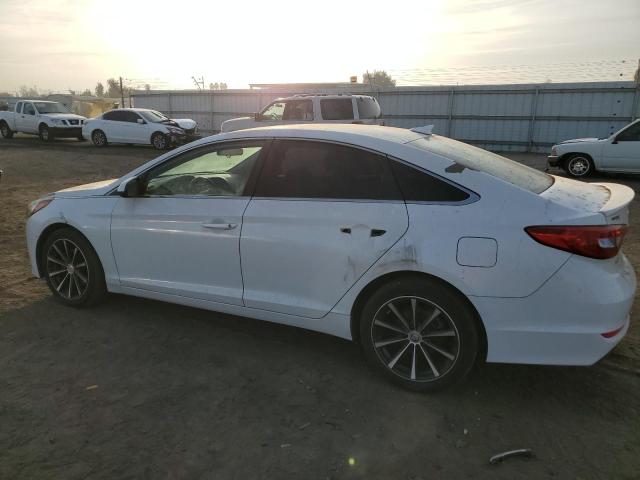 5NPE24AF8FH122076 - 2015 HYUNDAI SONATA SE WHITE photo 2