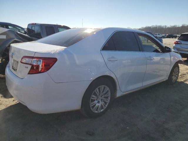 4T1BF1FK6DU260693 - 2013 TOYOTA CAMRY L WHITE photo 3