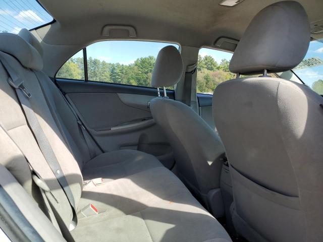 2T1BU4EEXCC756020 - 2012 TOYOTA COROLLA BASE SILVER photo 10