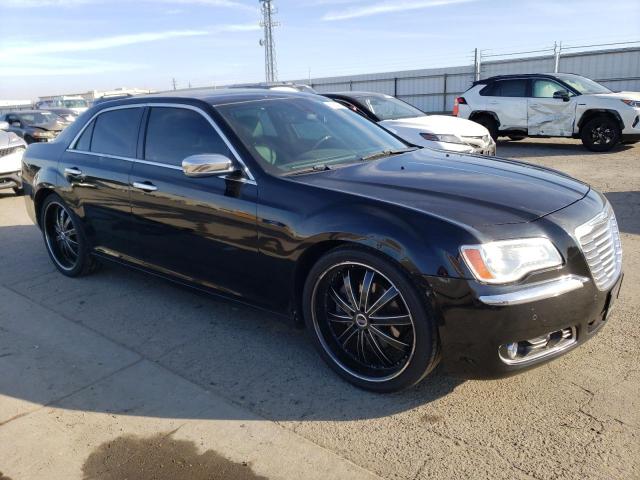 2C3CCAET0DH556537 - 2013 CHRYSLER 300C BLACK photo 4