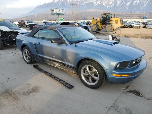 1ZVHT84N565175867 - 2006 FORD MUSTANG BLUE photo 4