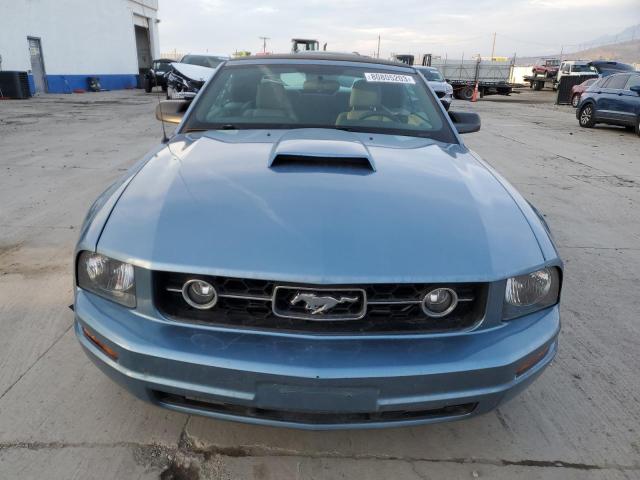 1ZVHT84N565175867 - 2006 FORD MUSTANG BLUE photo 5