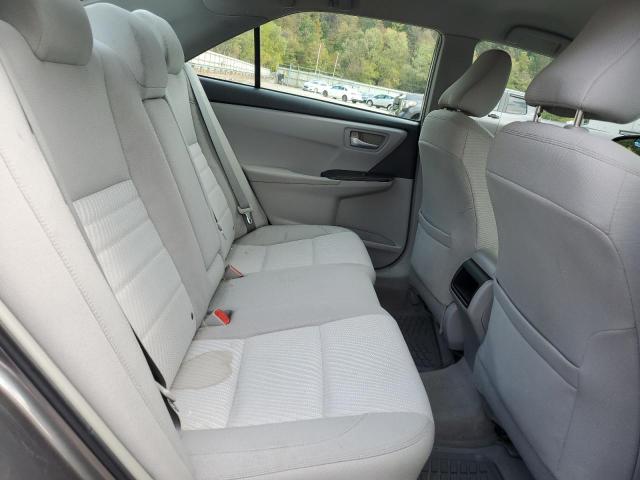 4T4BF1FK3FR445972 - 2015 TOYOTA CAMRY LE GRAY photo 10